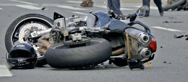Abogados de Accidentes, Choques y Percances de Motocicletas, Motos y Scooters en East Los Angeles Ca.